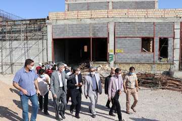 بازدید مسئولین استانی، شهرستانی و دانشگاهی از دو ابر پروژه در دست احداث مرکز سوختگی و سرطان دانشگاه 